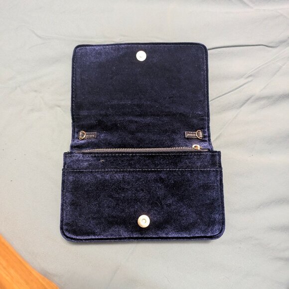 Bebe Quilted velvet clutch - Picture 4 of 4